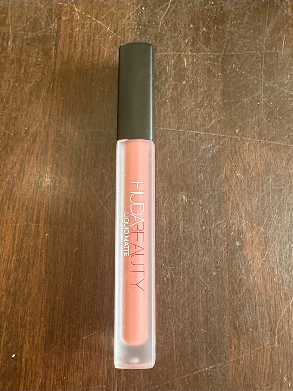 HUDA BEAUTY Liquid Matte Lipstick Queen of Sheba